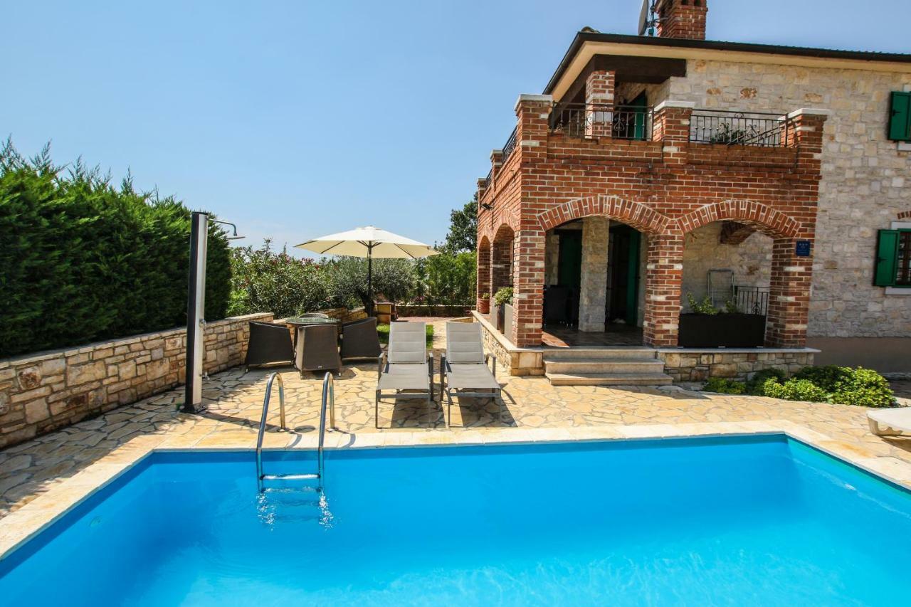 Villa Istriana Jakob With Pool Tar-Vabriga Luaran gambar