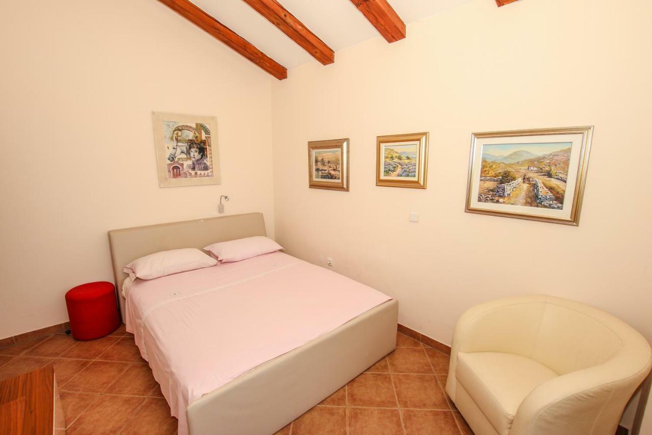 Villa Istriana Jakob With Pool Tar-Vabriga Luaran gambar