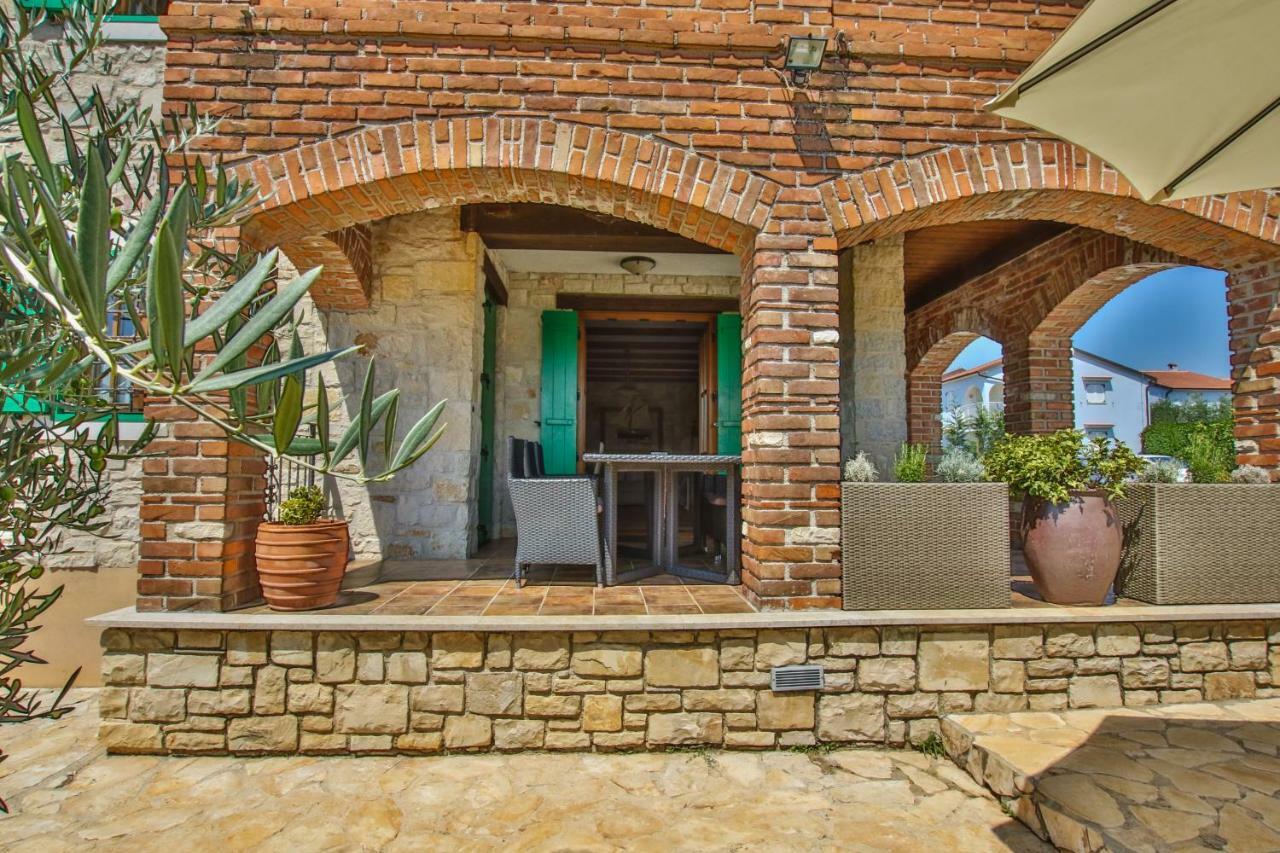 Villa Istriana Jakob With Pool Tar-Vabriga Luaran gambar